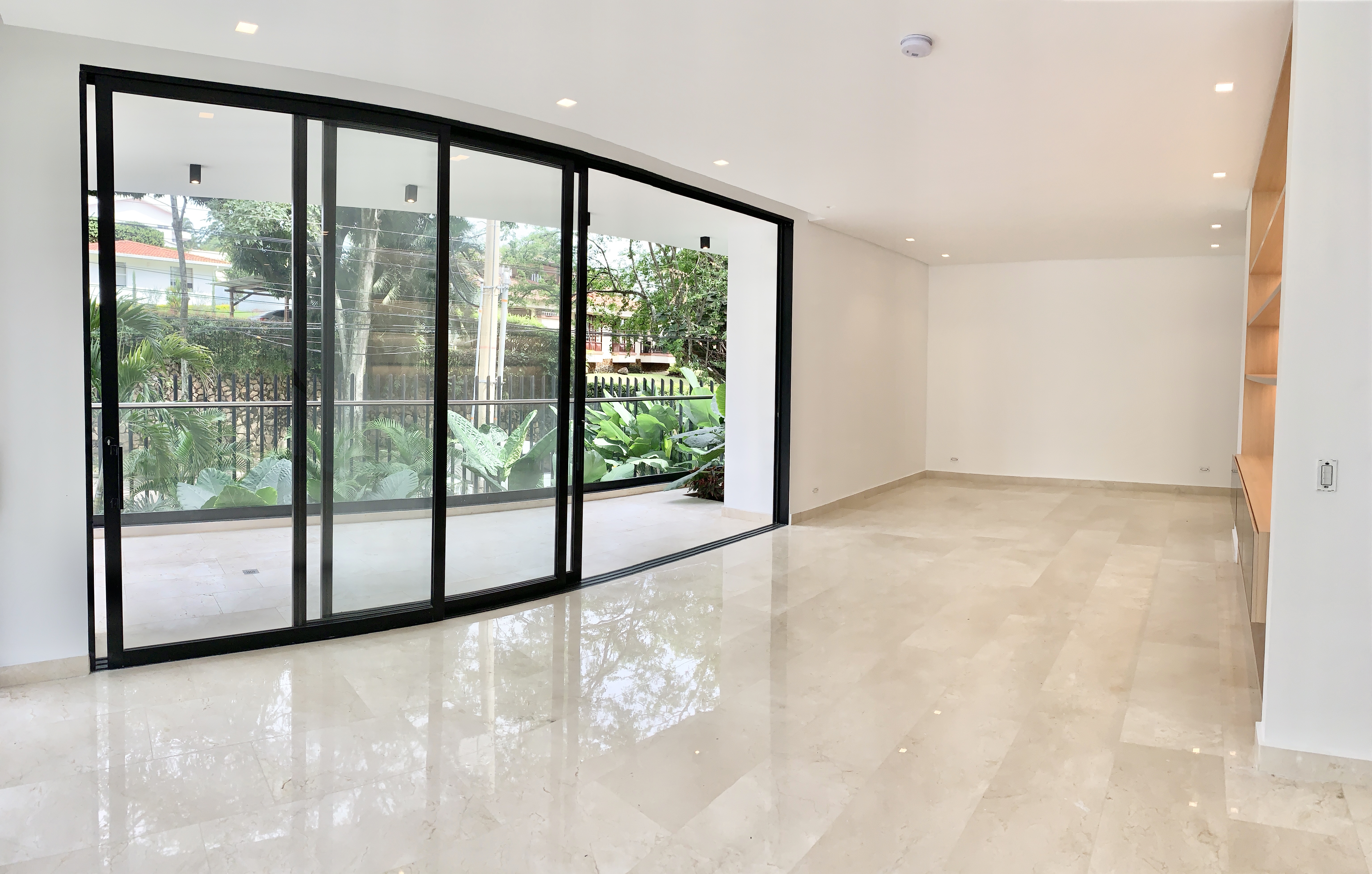 Apartamento de 3 alcobas en venta en Ciudad Jardin, Cali, 480 m² · foto 23 de 24