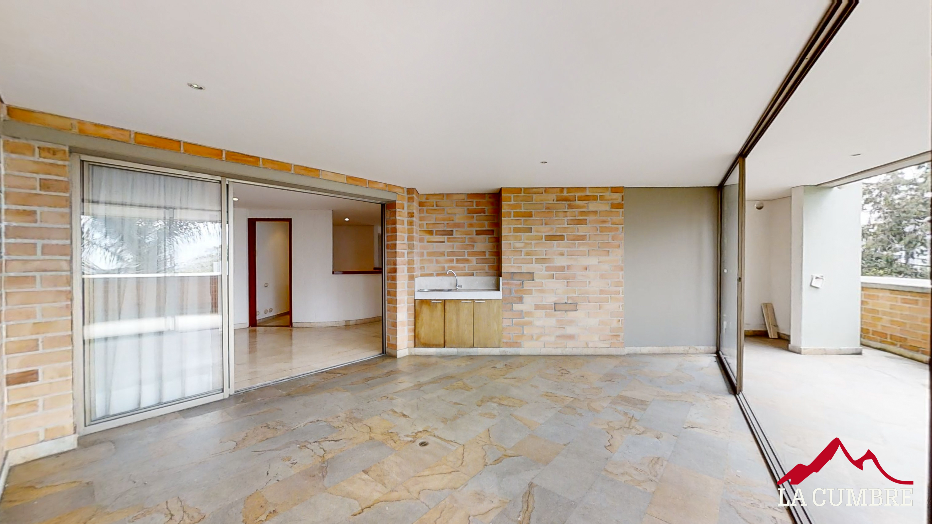 Apartamento en arriendo en El Campestre, Medellín · foto 4 de 10