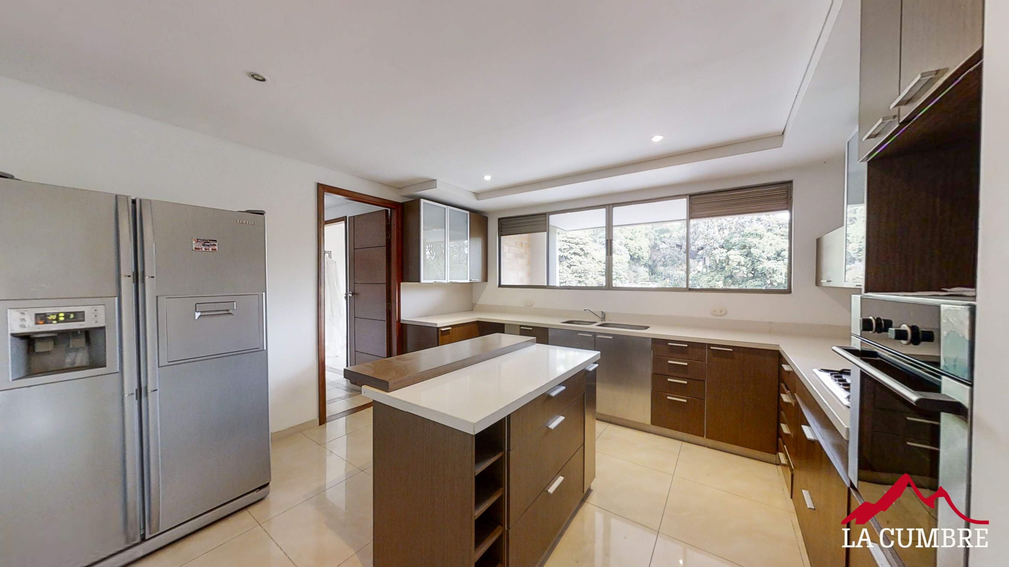 Apartamento en arriendo en El Campestre, Medellín · foto 8 de 10