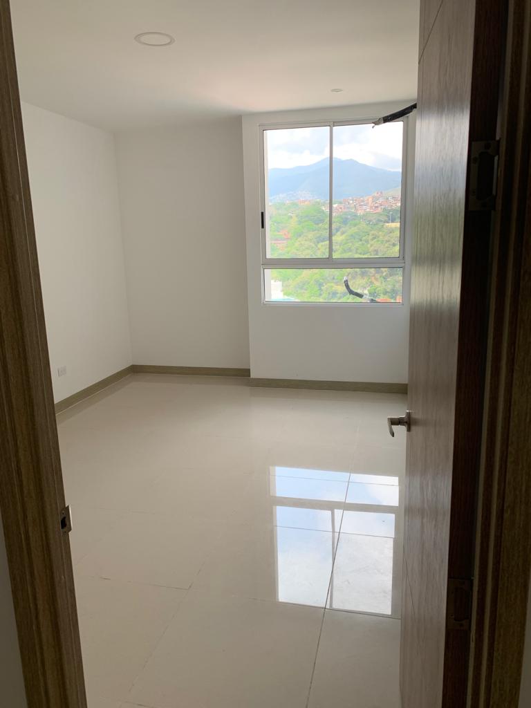 Apartamento de 4 alcobas en venta en Santa Teresita, Cali, 147 m² · foto 18 de 22