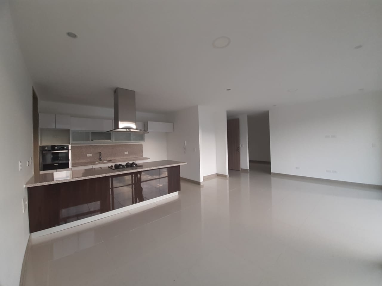 Apartamento de 4 alcobas en venta en Santa Teresita, Cali, 147 m² · foto 4 de 22