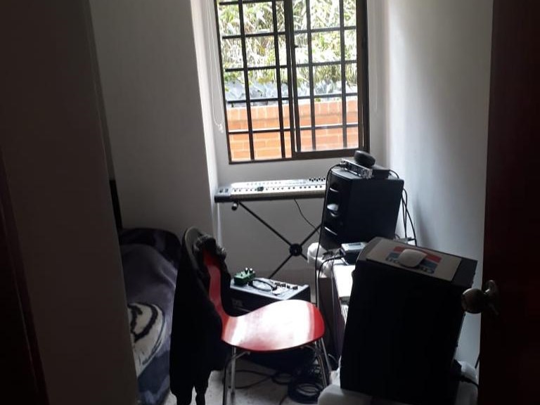 Apartamento en venta en Loma Benedictinos, Medellín · foto 16 de 24