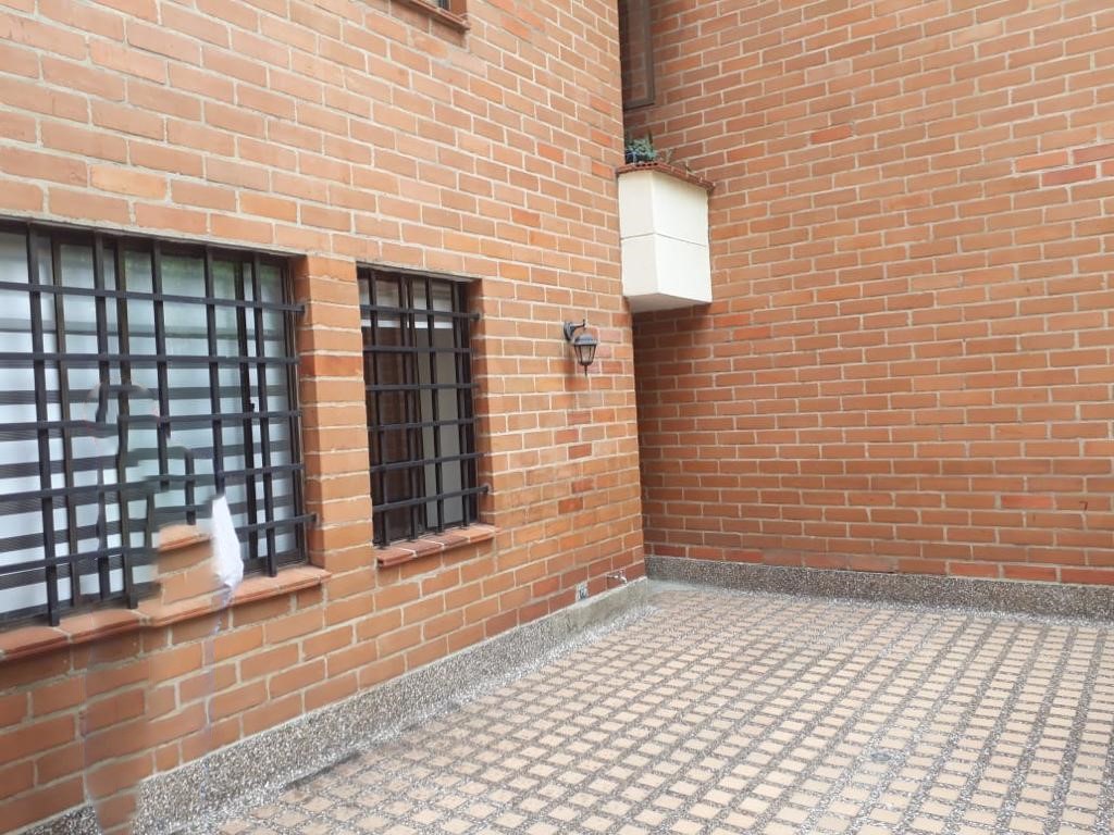 Apartamento en venta en Loma Benedictinos, Medellín · foto 24 de 24