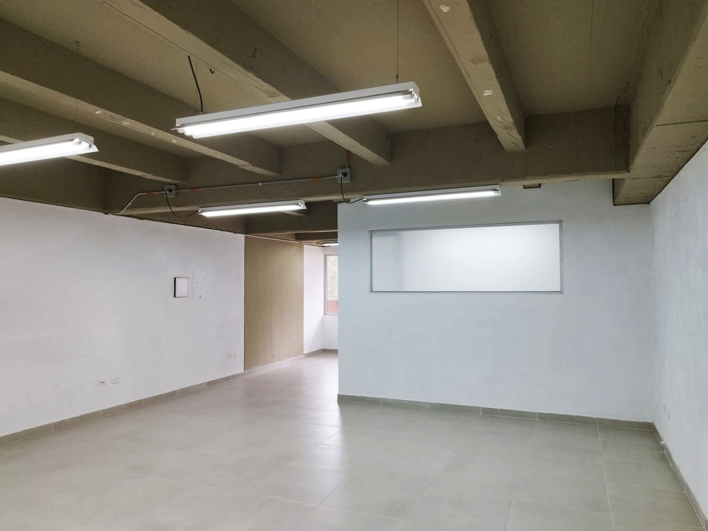 Oficina en arriendo en El Porvenir, Rionegro, 176 m² · foto 2 de 17