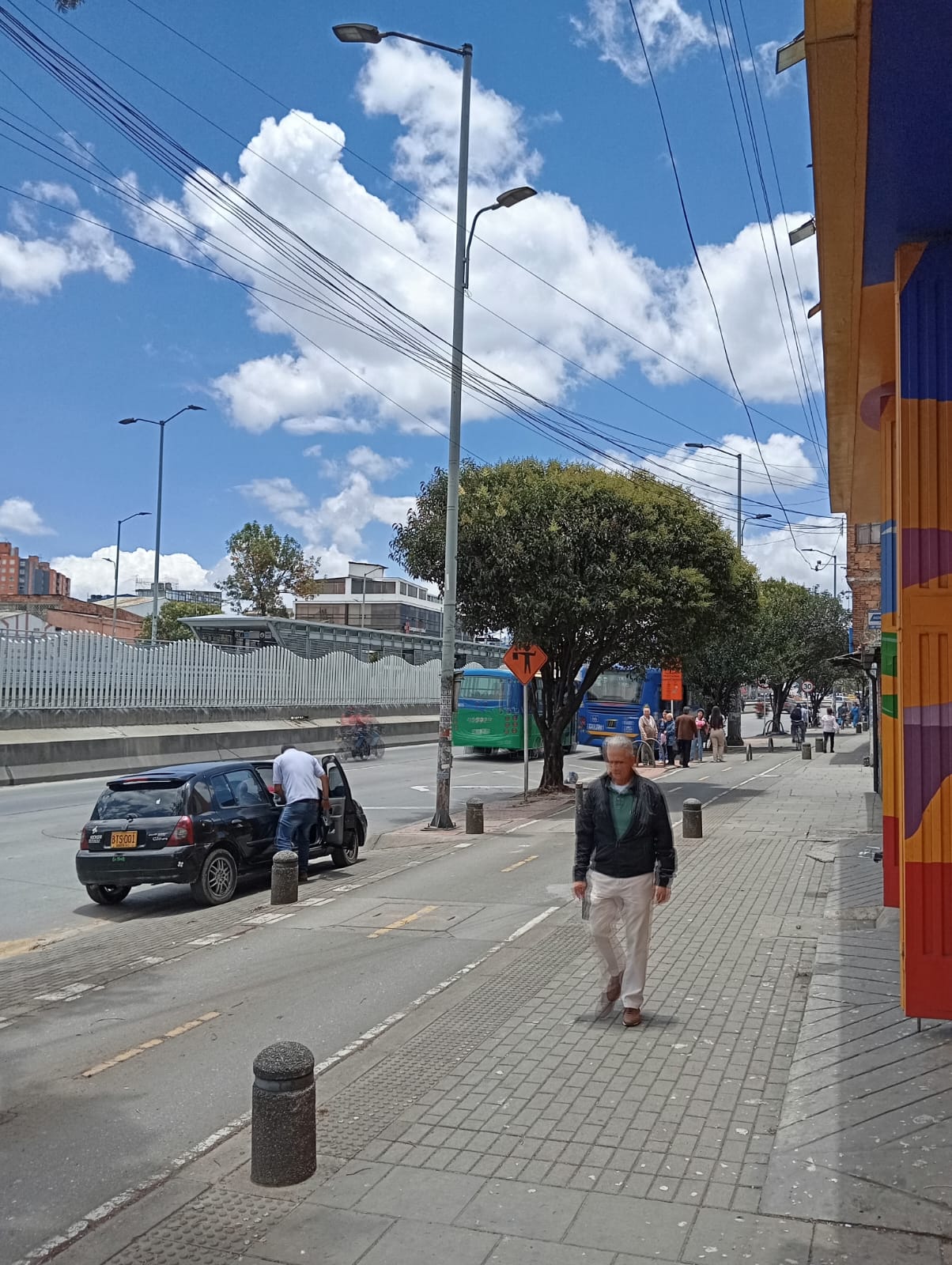 Casa de 4 alcobas en venta en León Xiii, Bogotá, 180 m² · foto 3 de 20