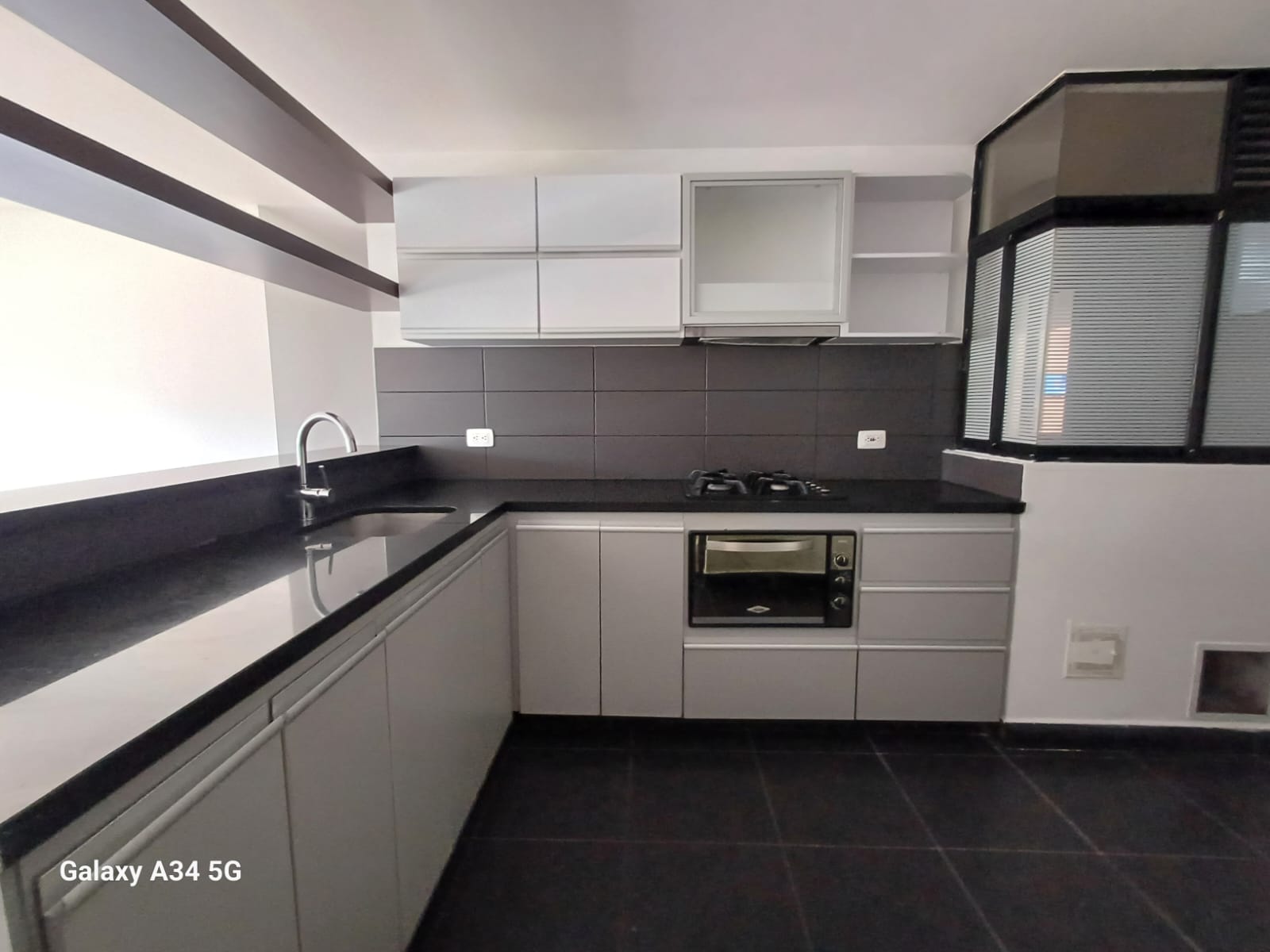 Apartamento de 3 alcobas en arriendo en Colina Campestre, Bogotá, 96 m² · foto 10 de 24