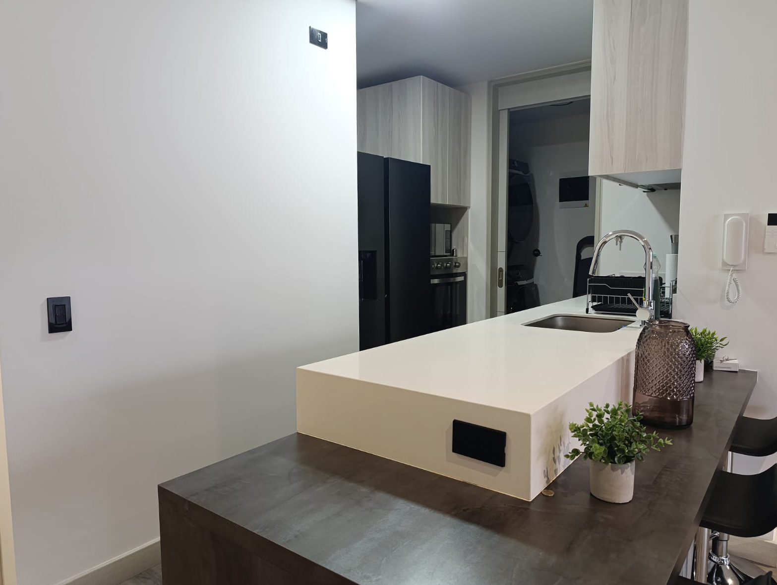 Apartamento de 1 alcoba en arriendo en Loma De Los Gonzalez, Medellín, 64 m² · foto 10 de 18