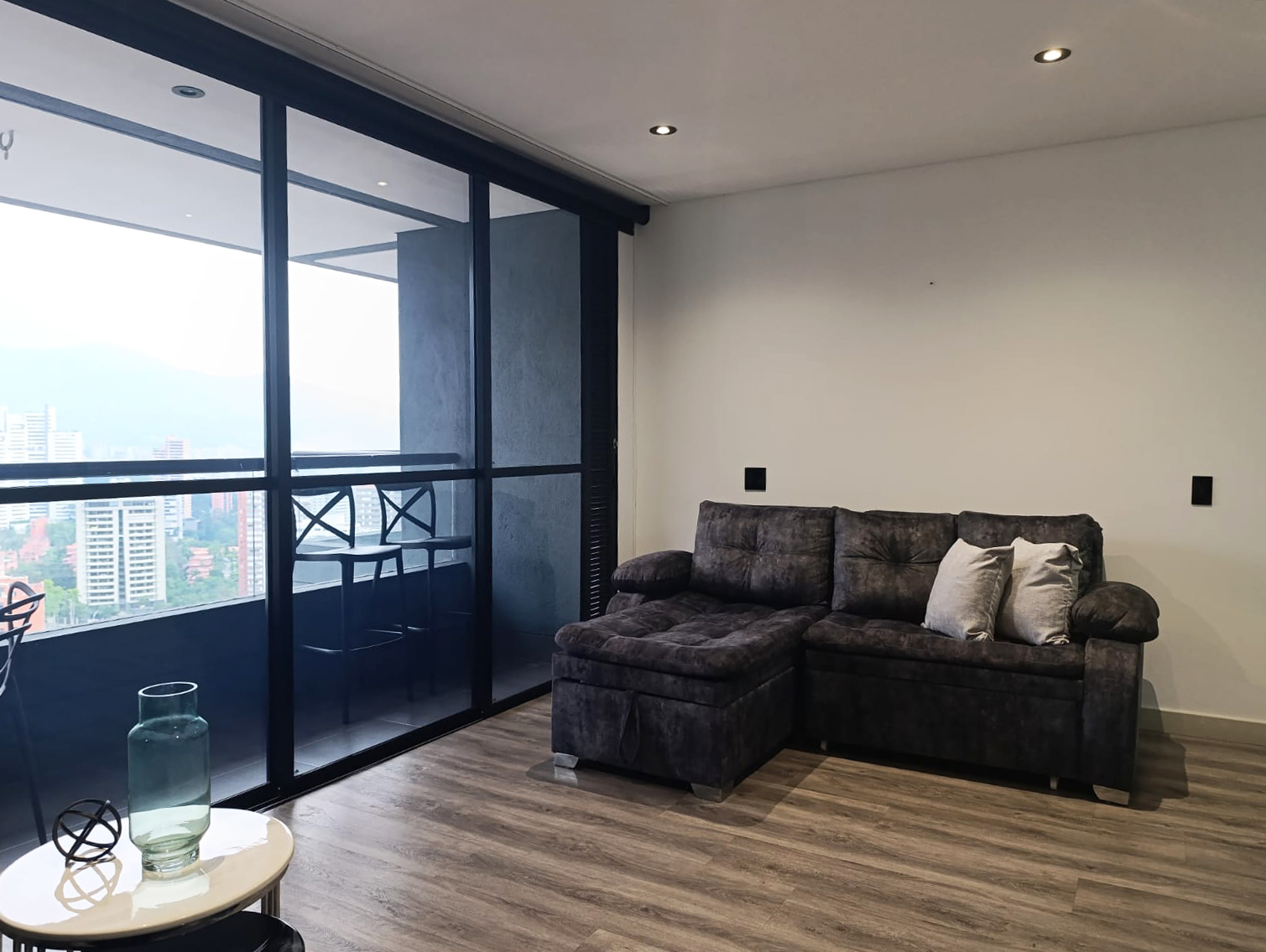 Apartamento de 1 alcoba en arriendo en Loma De Los Gonzalez, Medellín, 64 m² · foto 16 de 18