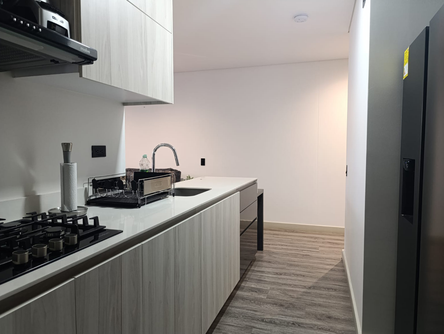 Apartamento de 1 alcoba en arriendo en Loma De Los Gonzalez, Medellín, 64 m² · foto 4 de 18