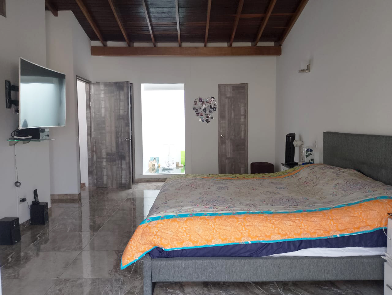 Casa de 4 alcobas en venta en Los Alcazares, Sabaneta, 210 m² · foto 16 de 20