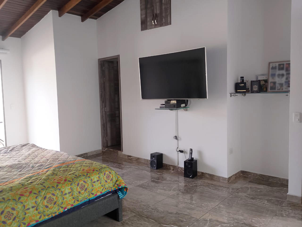 Casa de 4 alcobas en venta en Los Alcazares, Sabaneta, 210 m² · foto 7 de 20