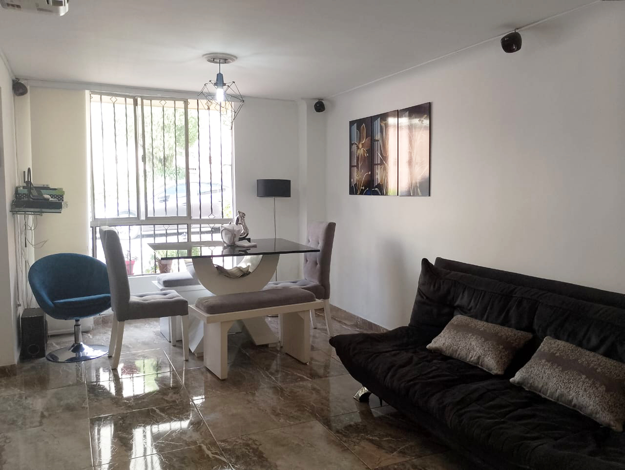 Casa de 4 alcobas en venta en Los Alcazares, Sabaneta, 210 m² · foto 9 de 20