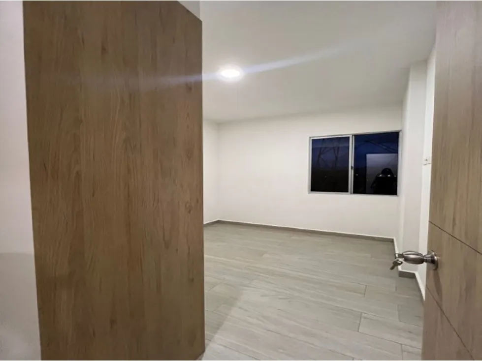Apartamento de 3 alcobas en venta en Niquia, Bello, 73 m² · foto 9 de 16