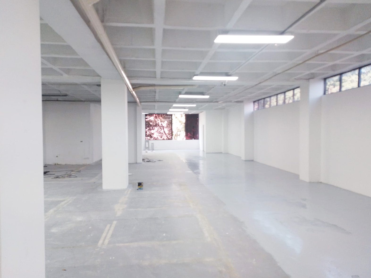 Bodega en arriendo en Cristo Rey, Medellín, 750 m² · foto 10 de 11