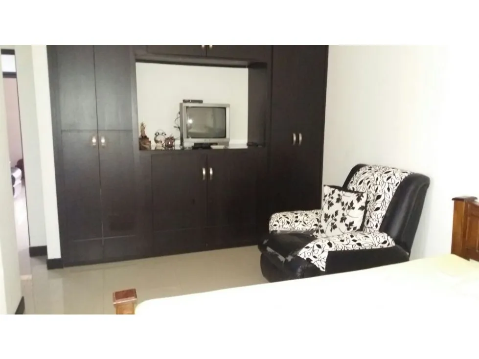 Casa de 3 alcobas en venta en Super Inter Avenida 19, Armenia, 180 m² · foto 10 de 24