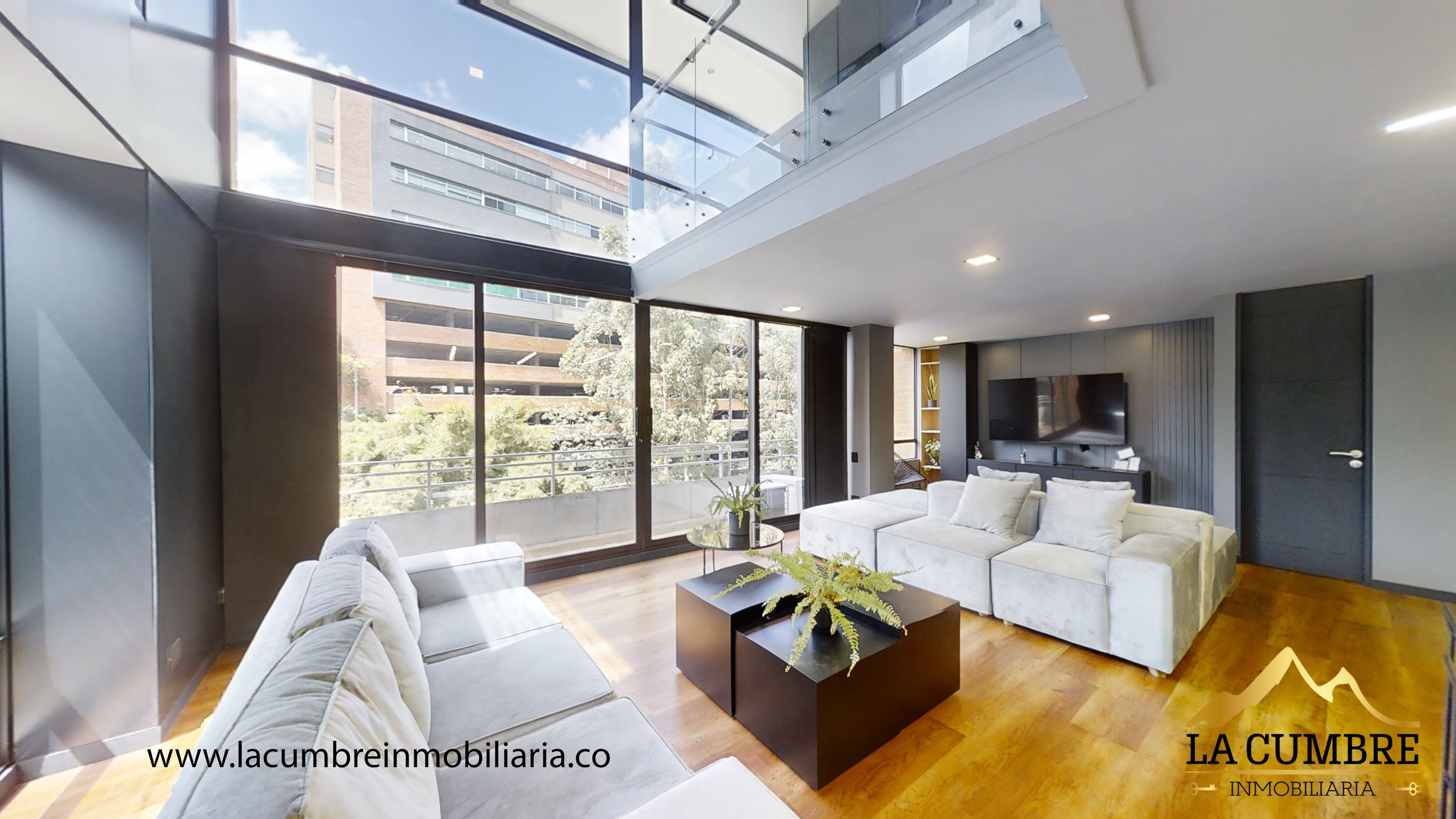 Apartamento de 2 alcobas en arriendo en El Poblado, Medellín, 180 m² · foto 3 de 14