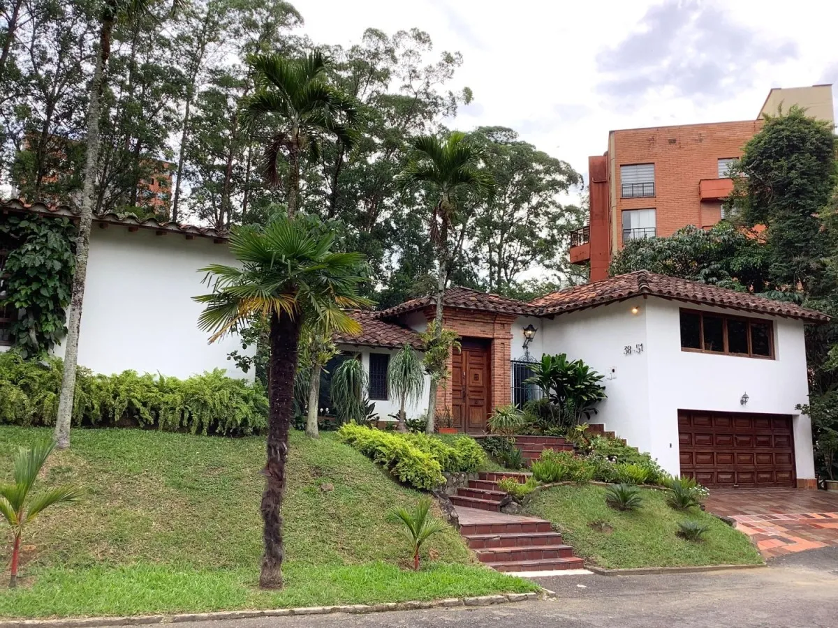 Casa de 4 alcobas en venta en El Poblado, Medellín, 590 m² · foto 22 de 24