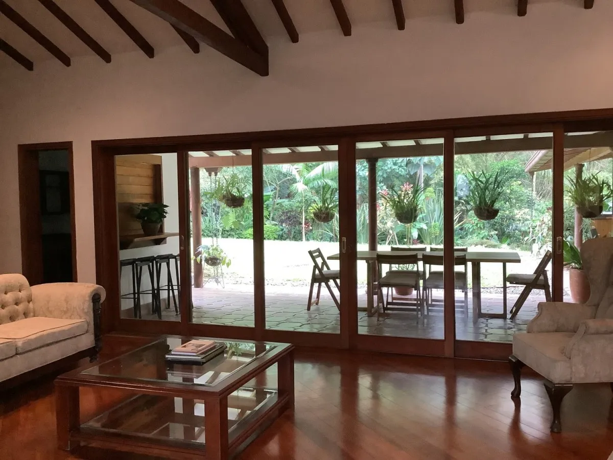 Casa de 4 alcobas en venta en El Poblado, Medellín, 590 m² · foto 6 de 24
