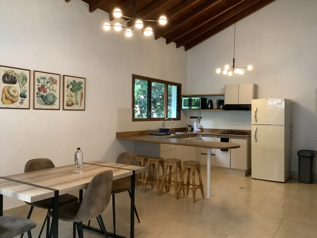 Casa de 4 alcobas en venta en El Poblado, Medellín, 590 m² · foto 9 de 24