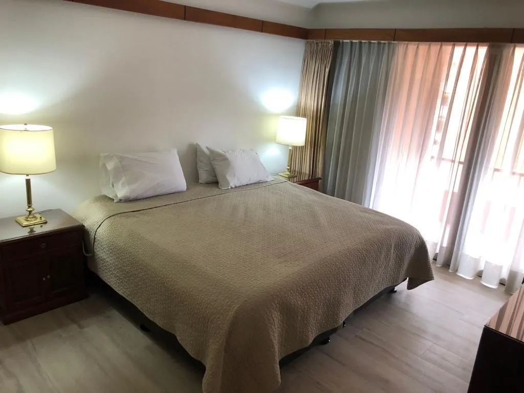 Apartaestudio en venta en Santa Barbara, Bogotá, 60 m² · foto 2 de 8