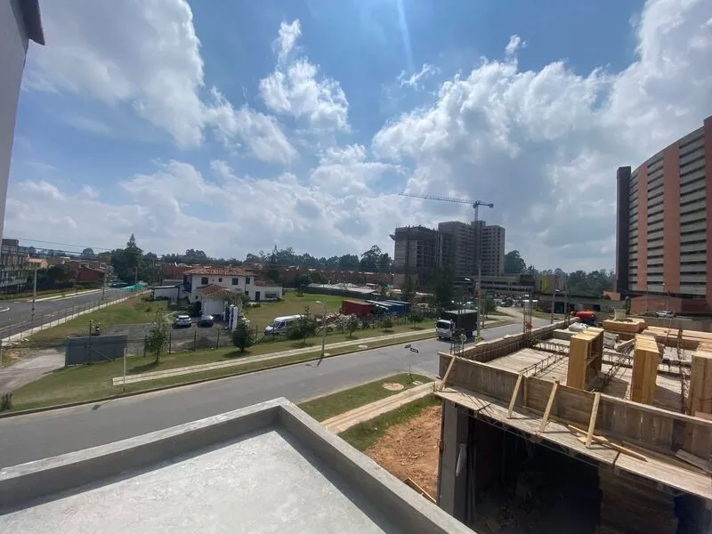 Casa de 4 alcobas en venta en El Porvenir, Rionegro, 200 m² · foto 15 de 16
