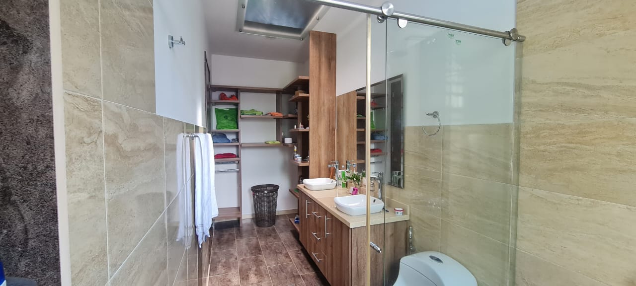 Casa de 4 alcobas en venta en Vía El Caimo, Armenia, 250 m² · foto 17 de 22