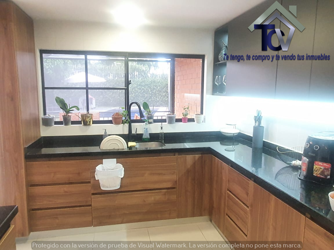 Casa de 4 alcobas en venta en Lagos Del Cacique, Bucaramanga, 250 m² · foto 2 de 24