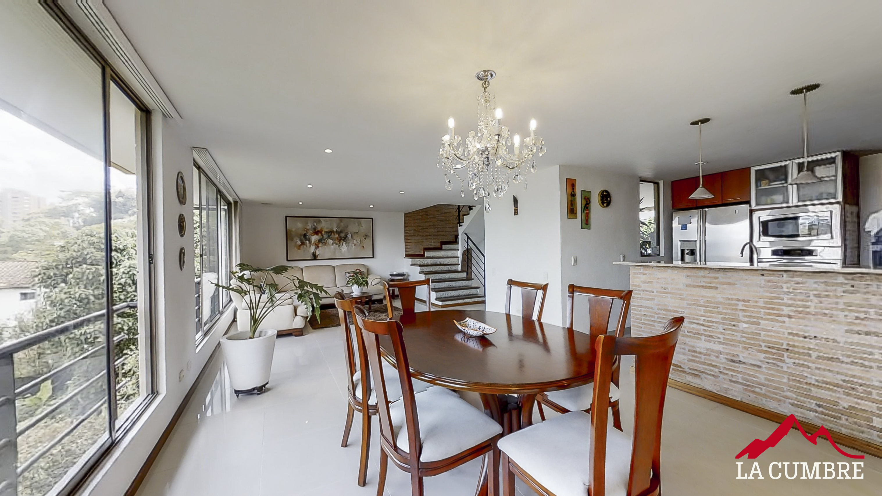 Casa de 4 alcobas en venta en Loma El Atravesado, Envigado, 248 m² · foto 11 de 16