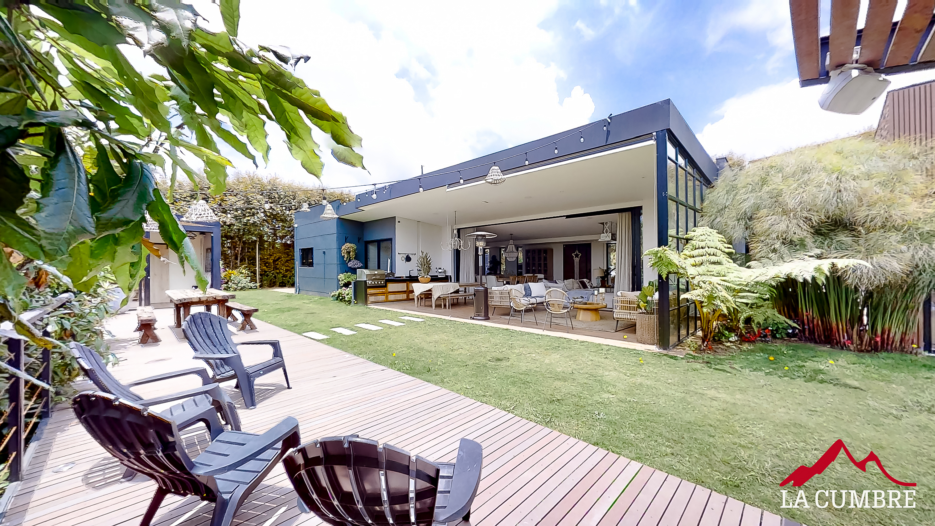 Casa de 5 alcobas en venta en Las Palmas, Envigado, 696 m² · foto 5 de 16