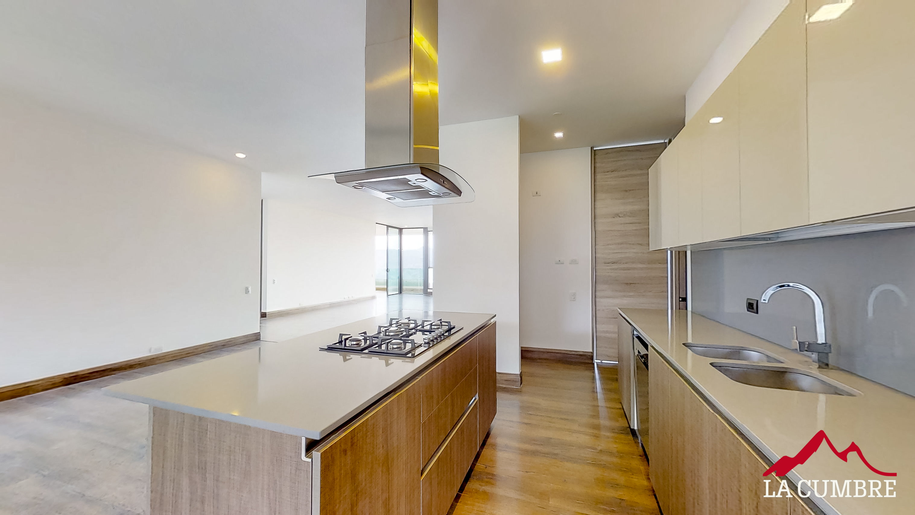 Apartamento en arriendo en Los Balsos, Medellín · foto 5 de 12