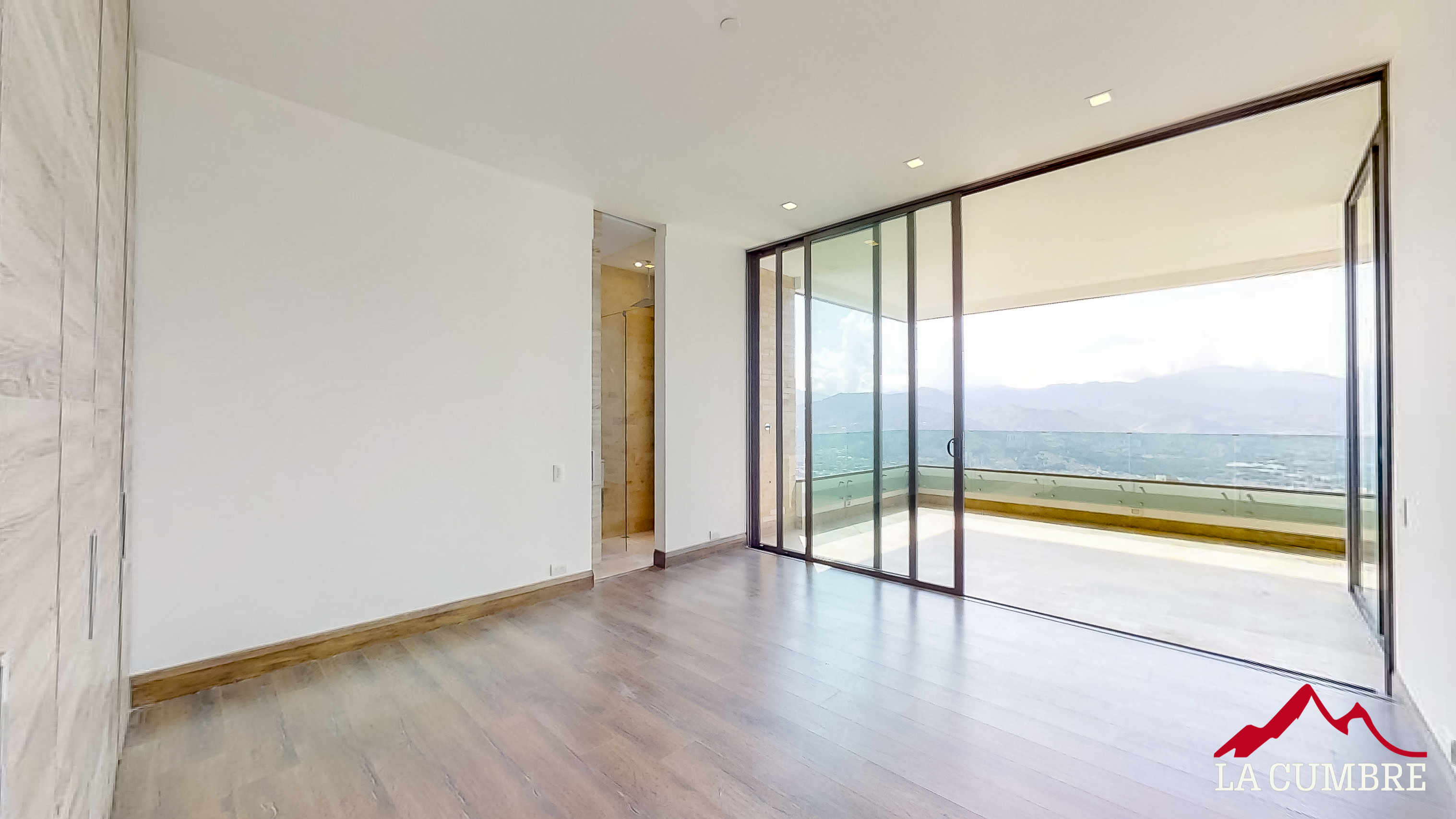 Apartamento en arriendo en Los Balsos, Medellín · foto 9 de 12