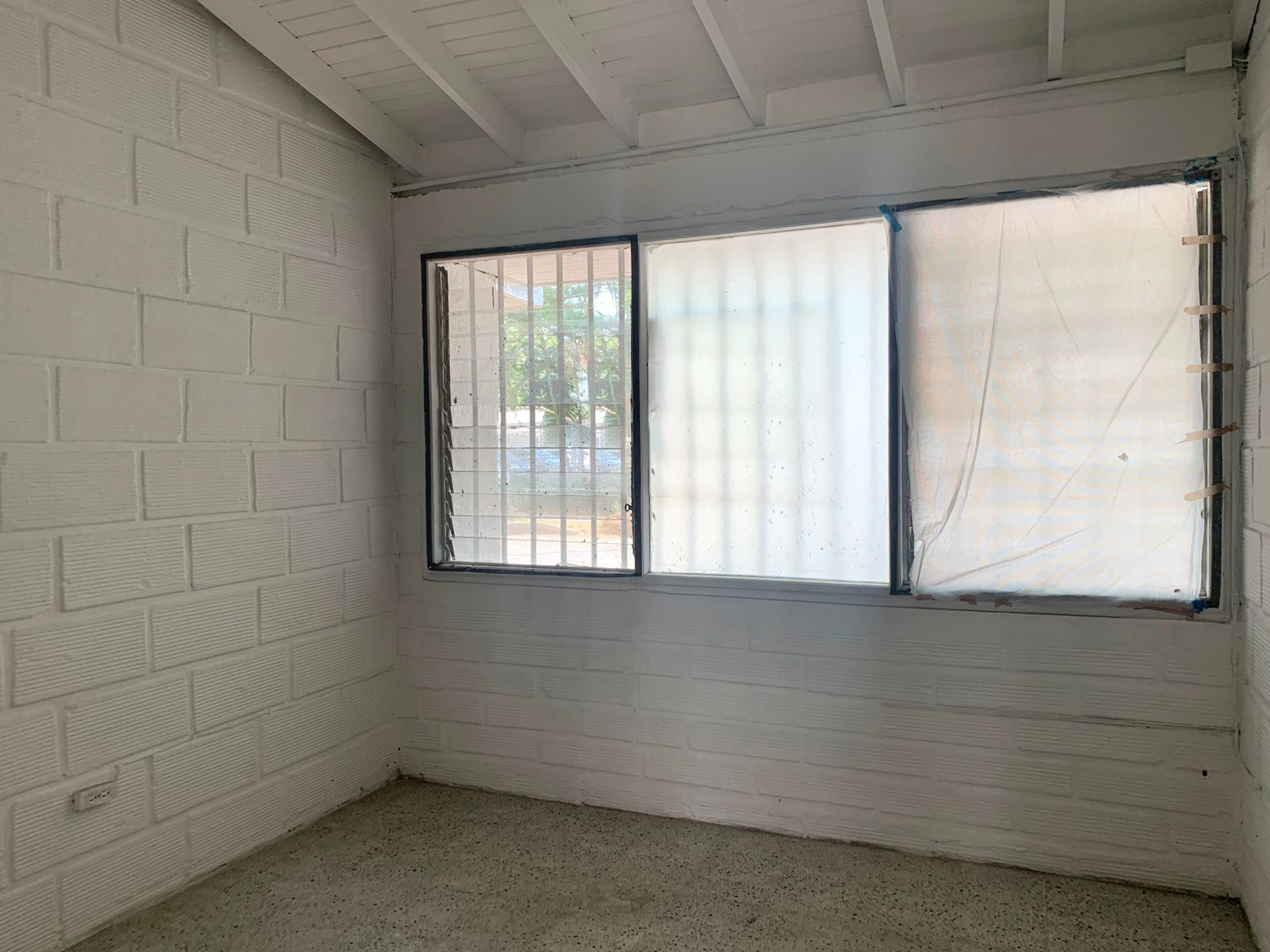 Oficina en arriendo en Santa Maria De Los Angeles, Medellín, 450 m² · foto 4 de 9