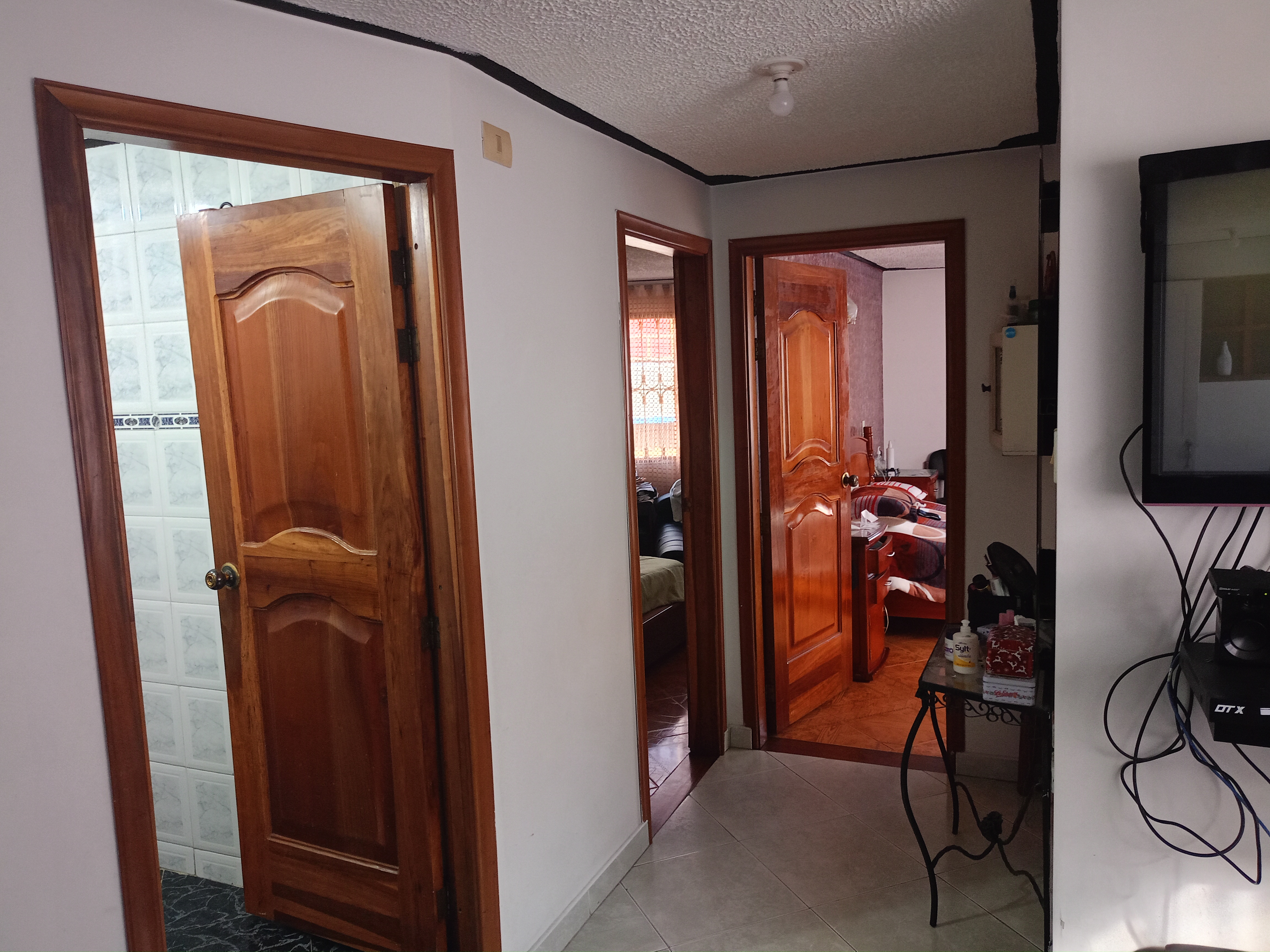 Casa en venta en Centro Engativa, Bogotá · foto 2 de 24