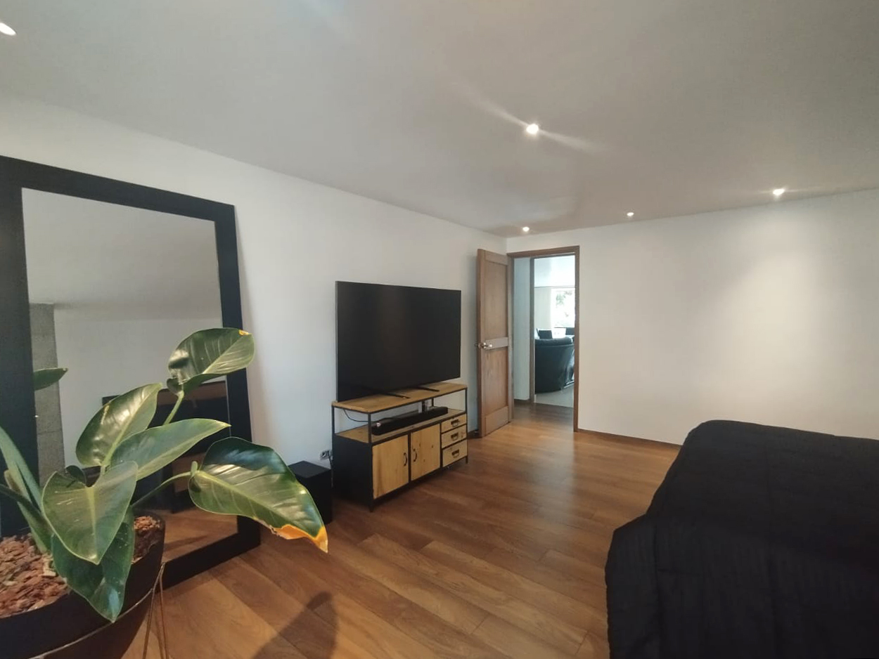 Apartamento en arriendo en Altos Del Poblado, Medellín · foto 13 de 17