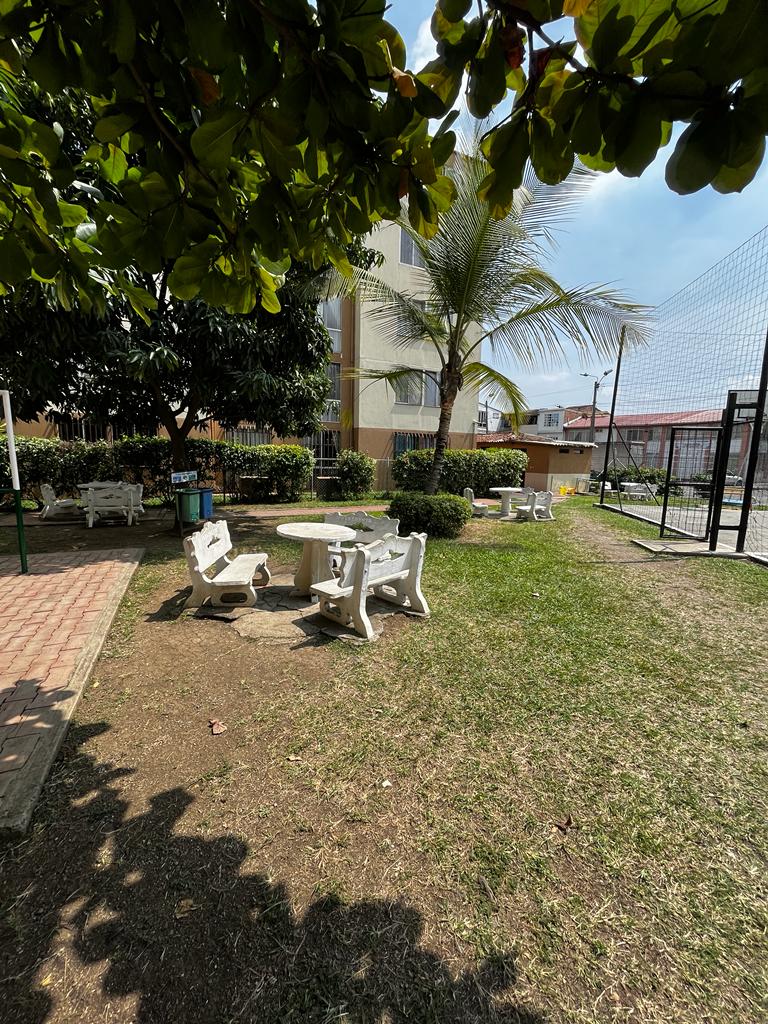Apartamento de 3 alcobas en venta en Brisas De Los Alamos, Yumbo, 55 m² · foto 12 de 16