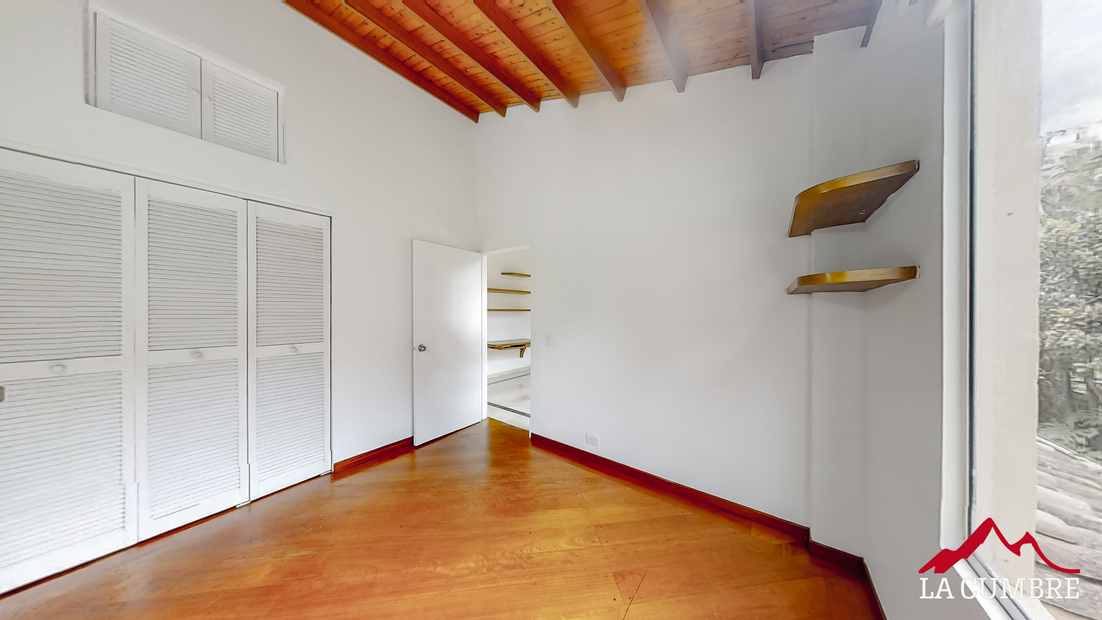 Casa de 3 alcobas en arriendo en El Tesoro, Medellín, 150 m² · foto 12 de 16