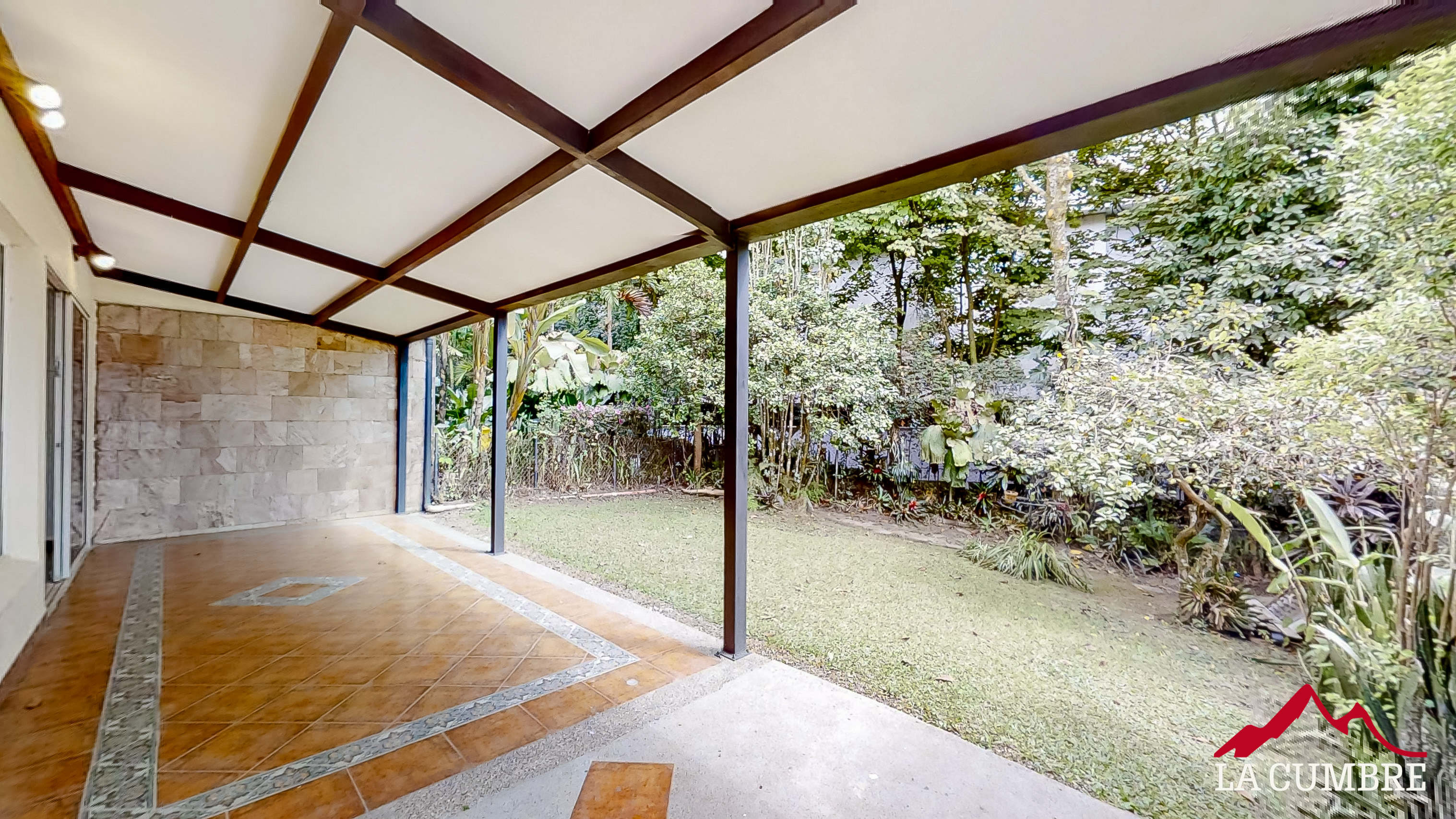 Casa de 3 alcobas en arriendo en El Tesoro, Medellín, 150 m² · foto 16 de 16