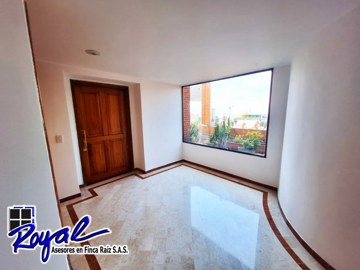 Apartamento en venta en Chapinero, Bogotá · foto 2 de 24