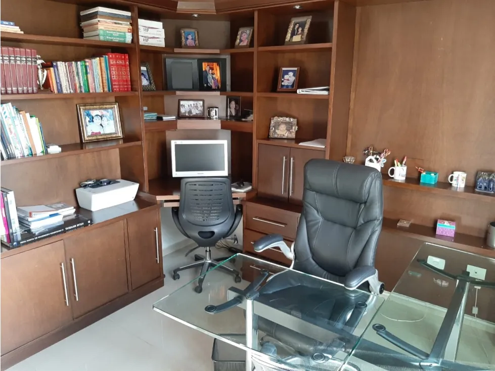 Casa de 5 alcobas en venta en La Españolita, Piedecuesta, 590 m² · foto 5 de 15