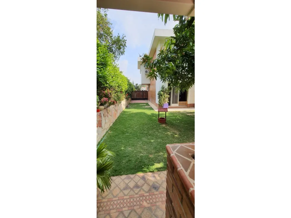 Casa de 5 alcobas en venta en La Españolita, Piedecuesta, 590 m² · foto 10 de 15
