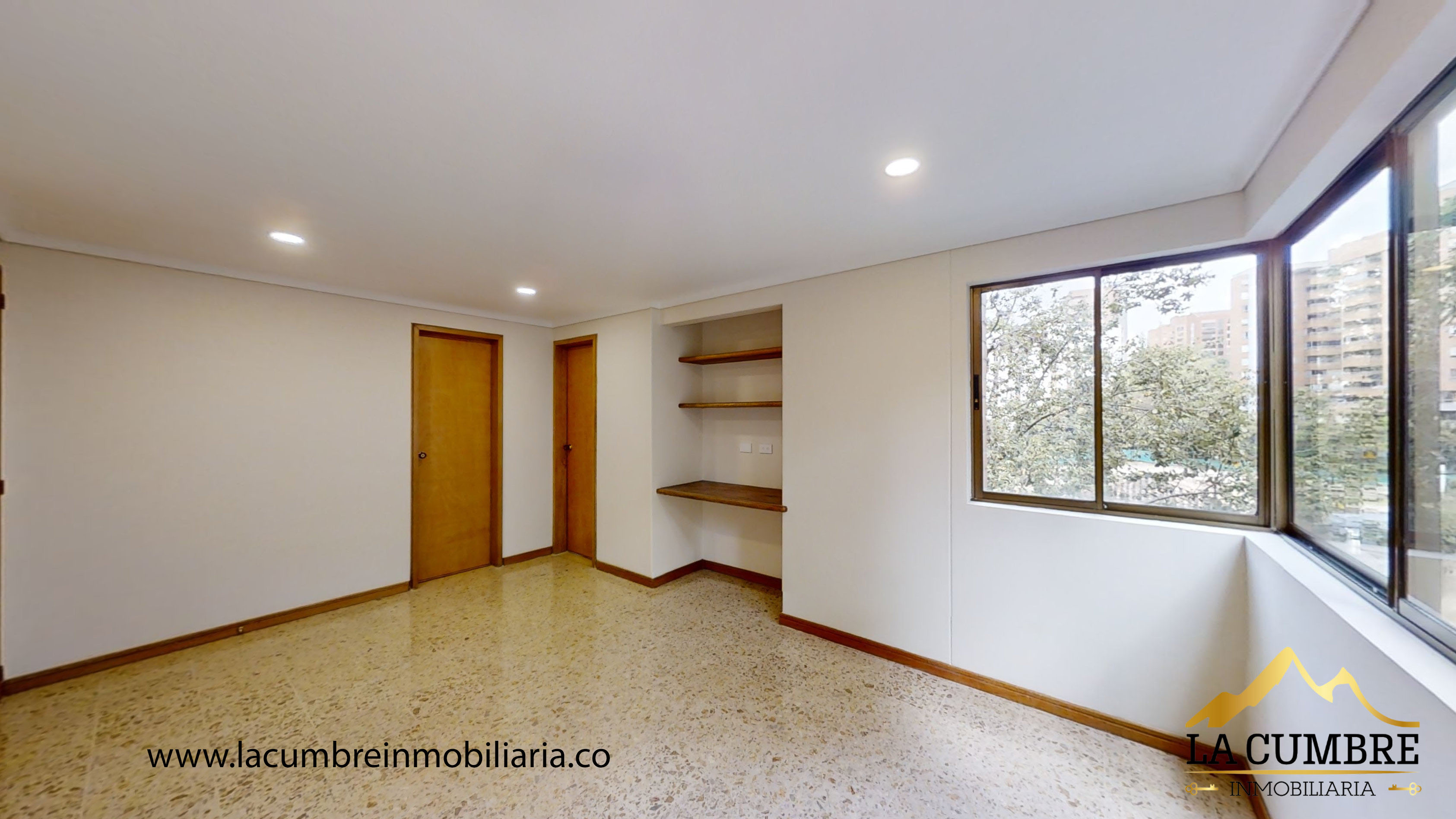 Apartamento de 3 alcobas en venta en El Poblado, Medellín, 230 m² · foto 10 de 13