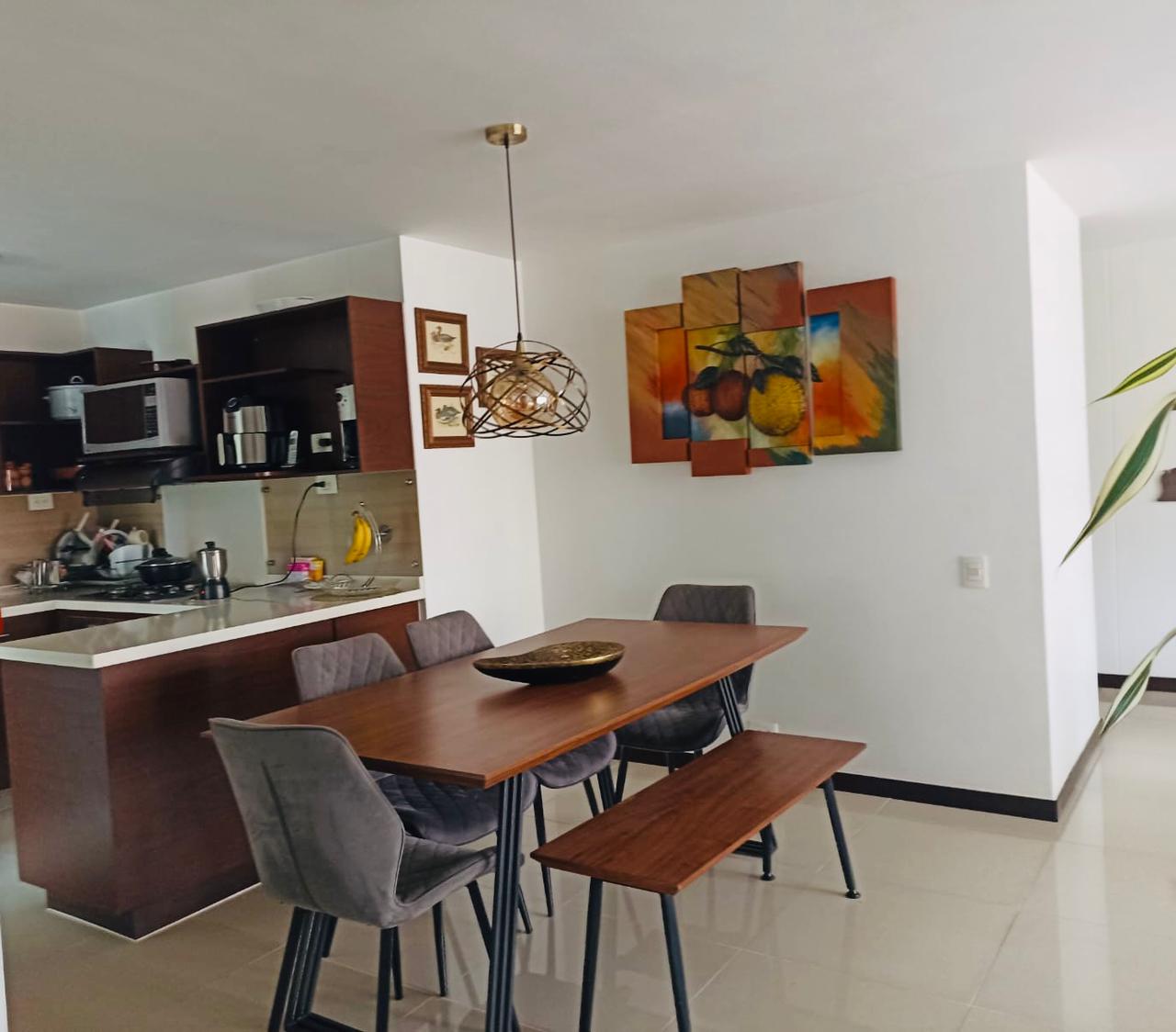 Apartamento de 3 alcobas en venta en Castropol, Medellín, 117 m² · foto 5 de 9