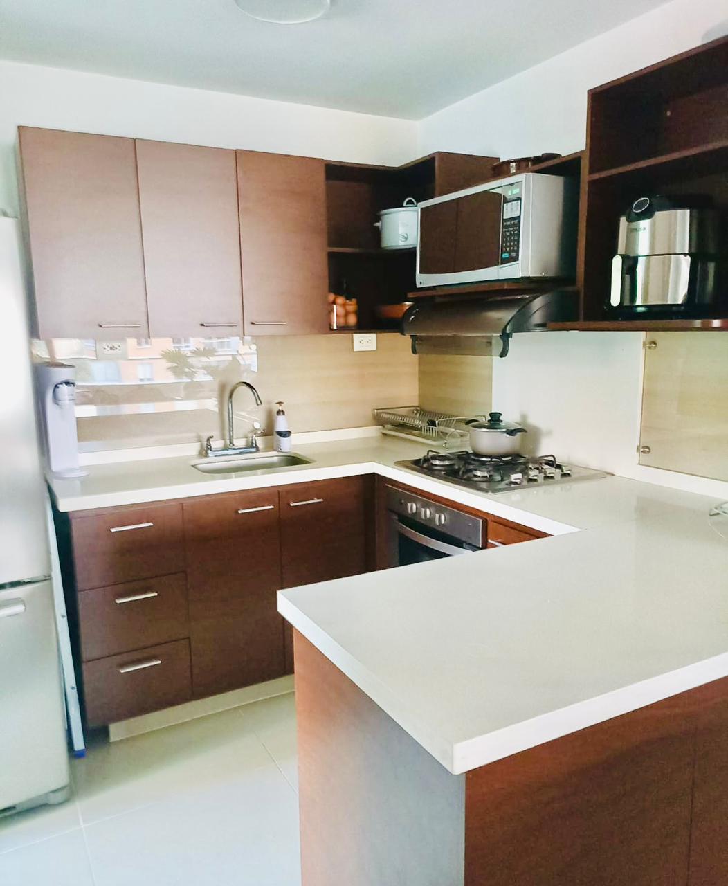 Apartamento de 3 alcobas en venta en Castropol, Medellín, 117 m² · foto 8 de 9