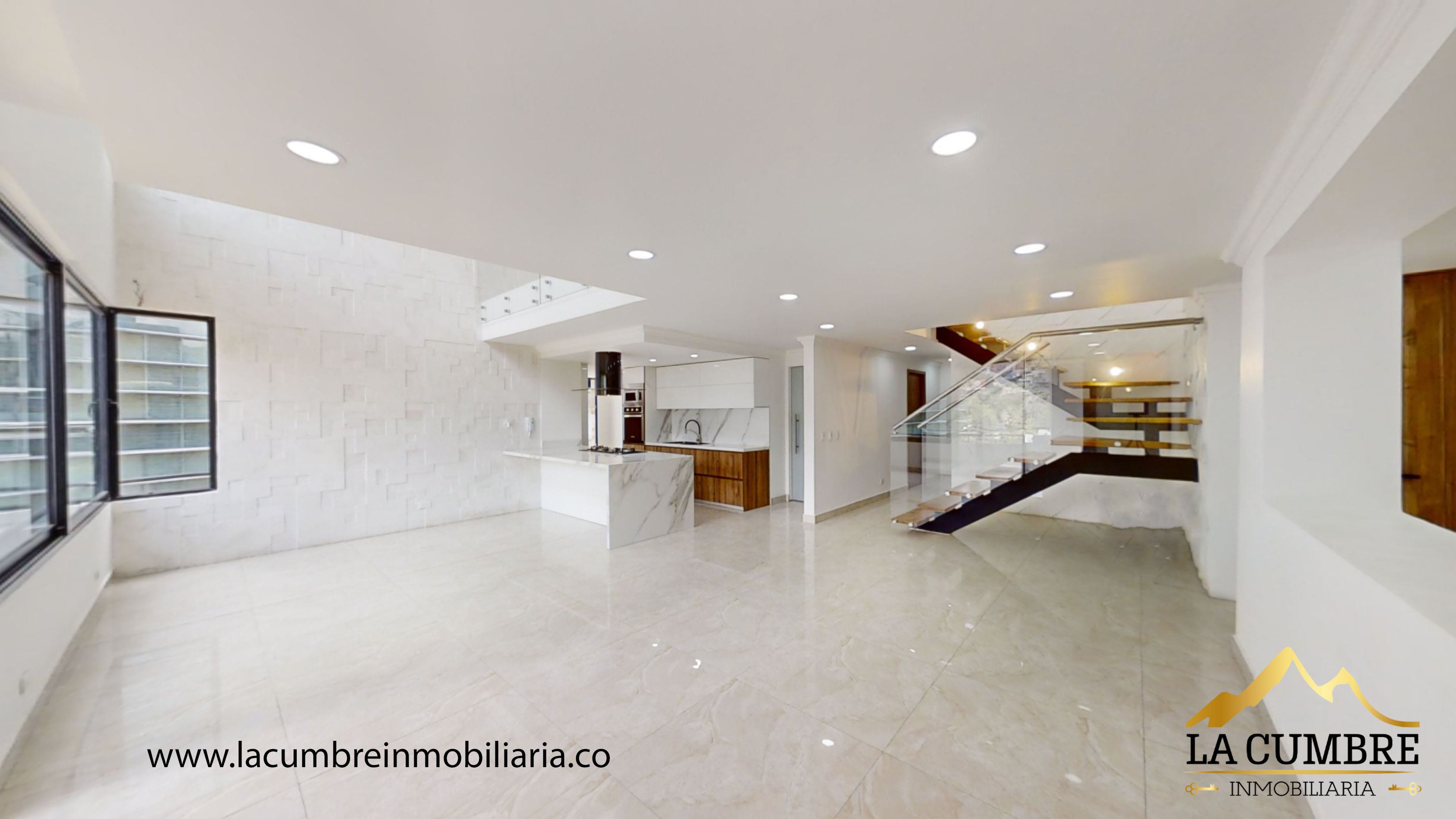 Apartamento de 3 alcobas en venta en Patio Bonito, Medellín, 256 m² · foto 3 de 19