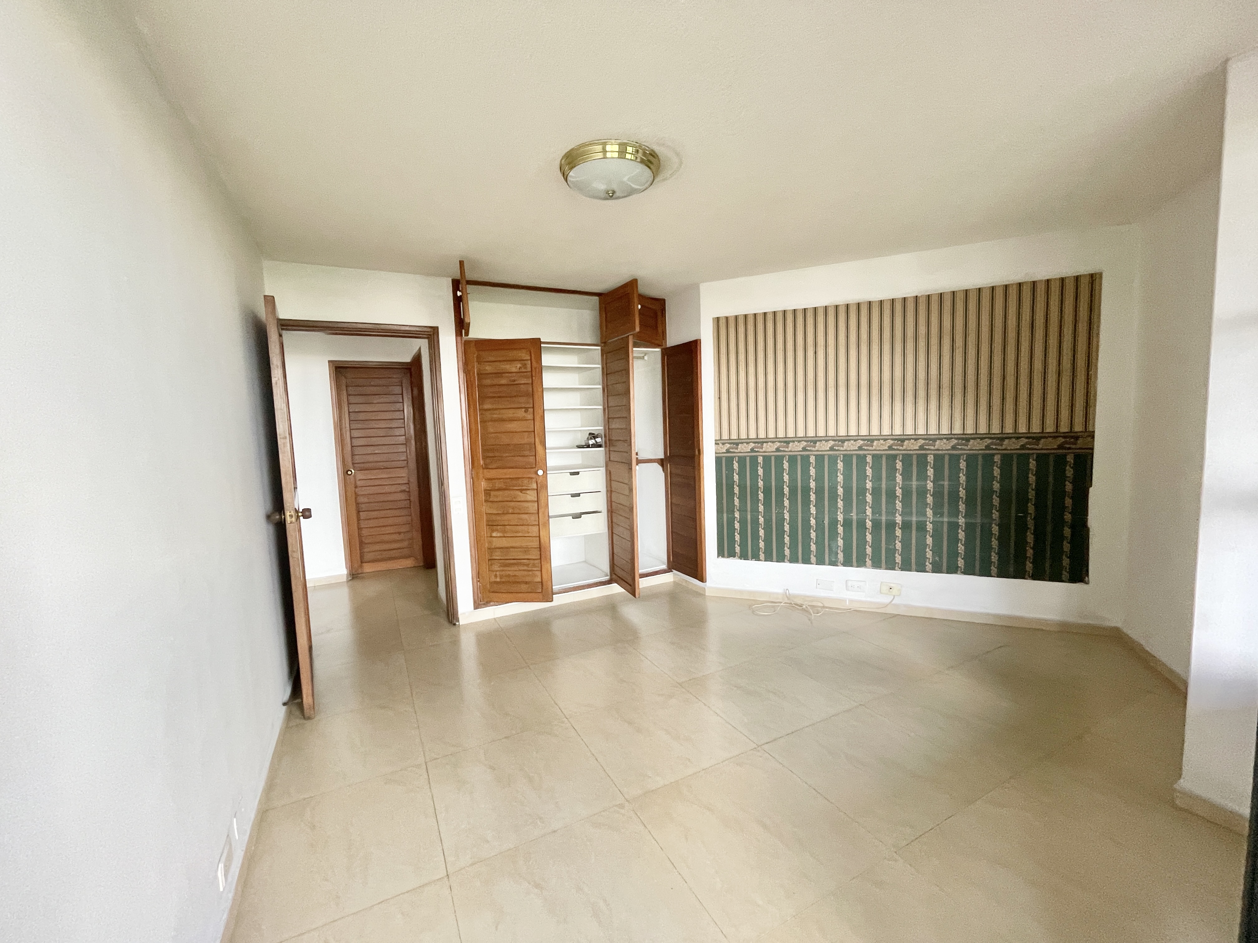 Apartamento de 3 alcobas en venta en Bellavista, Cali, 119 m² · foto 13 de 24