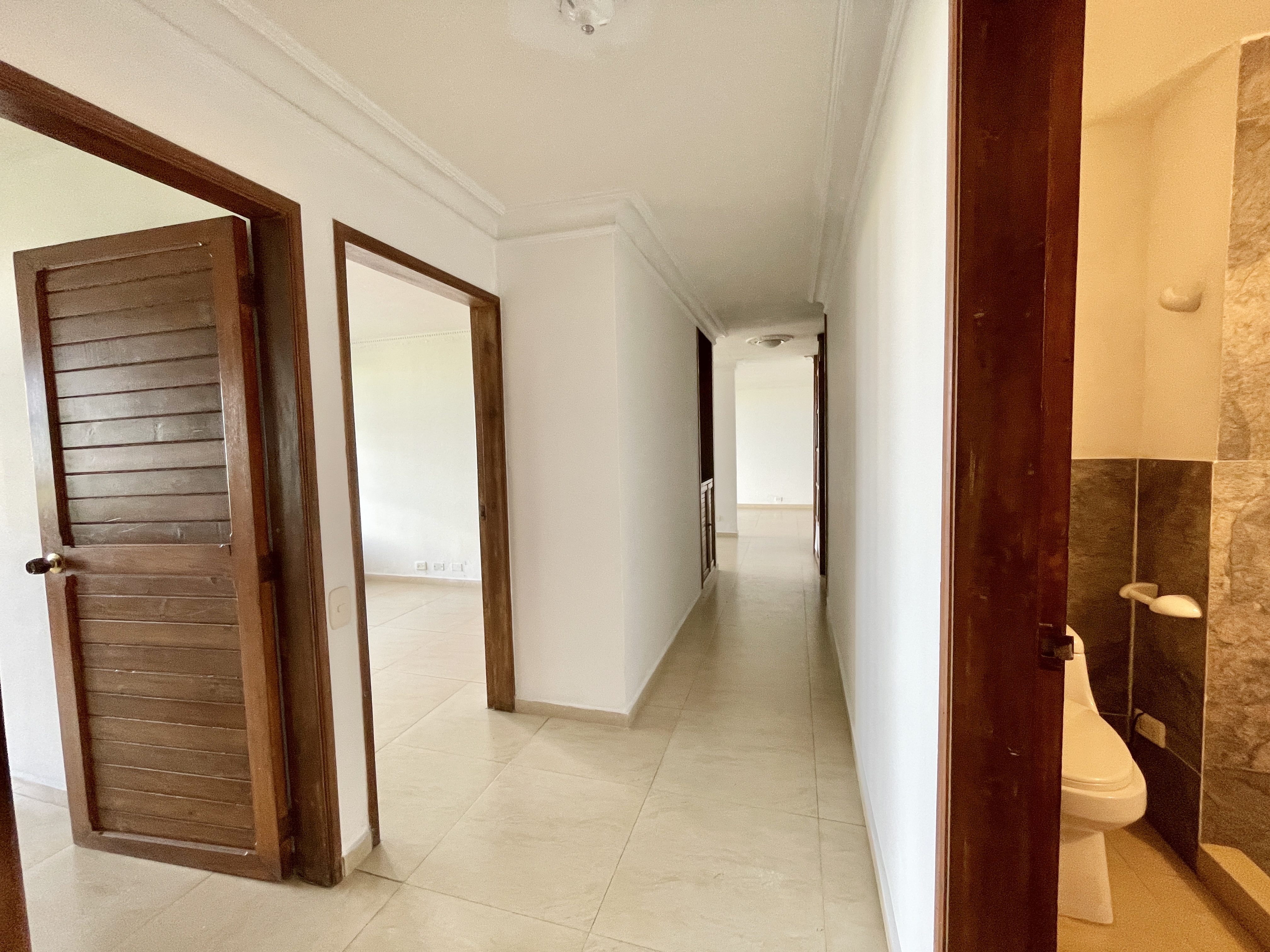 Apartamento de 3 alcobas en venta en Bellavista, Cali, 119 m² · foto 21 de 24
