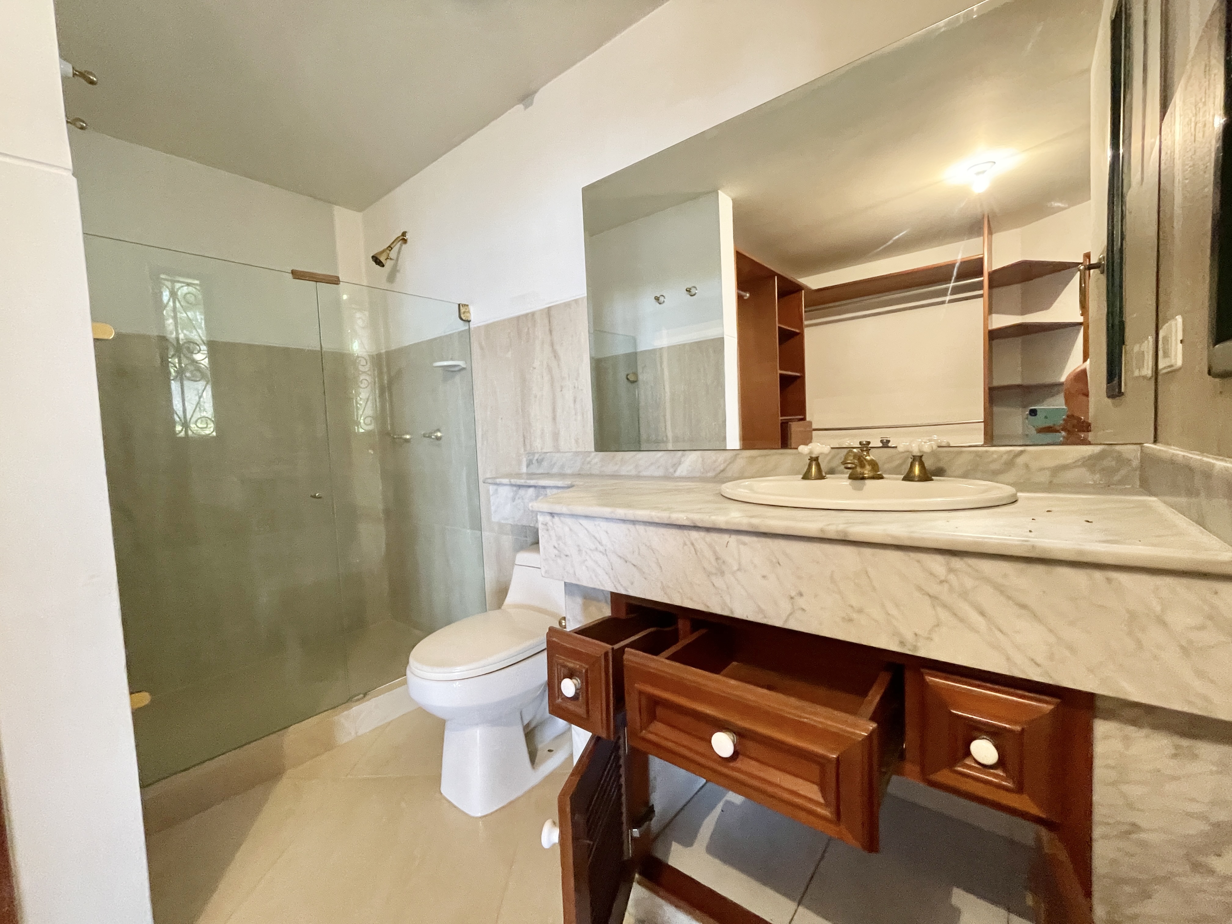 Apartamento de 3 alcobas en venta en Bellavista, Cali, 119 m² · foto 9 de 24