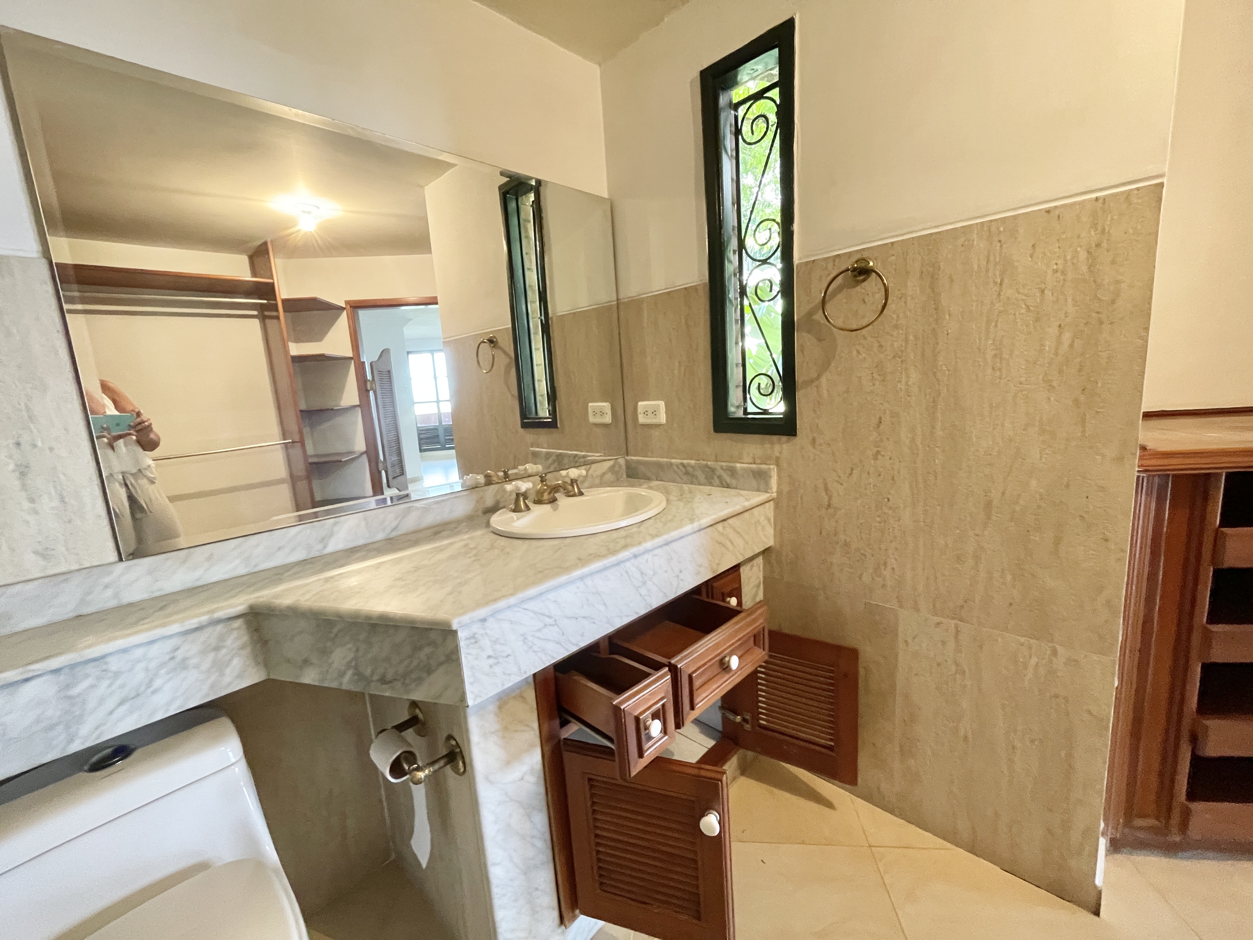 Apartamento de 3 alcobas en venta en Bellavista, Cali, 119 m² · foto 10 de 24