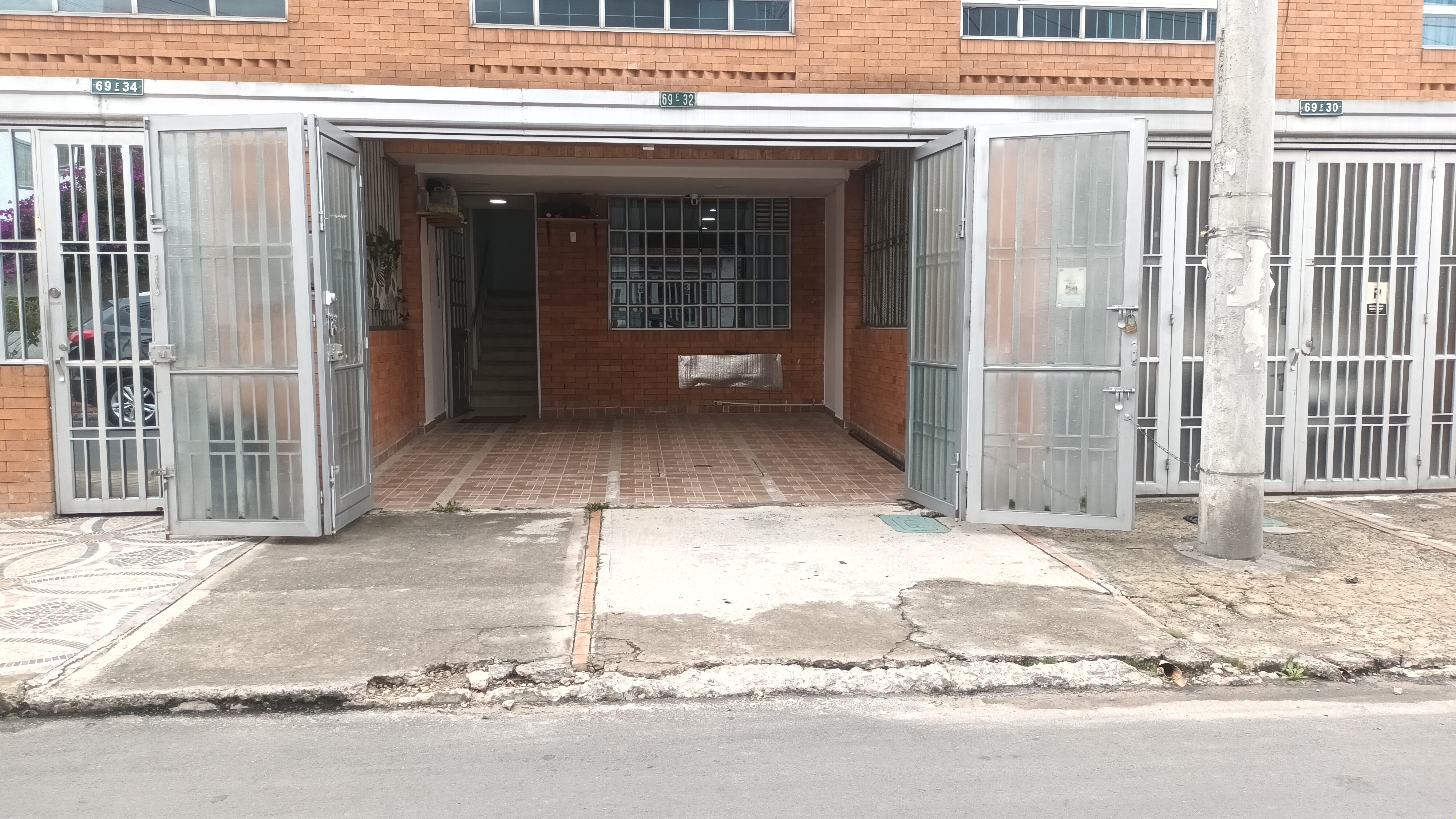 Casa de 3 alcobas en venta en Nueva Marsella, Bogotá, 116 m² · foto 3 de 24