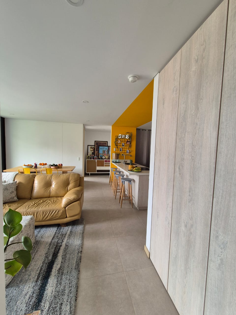 Apartamento de 3 alcobas en venta en Loma De Las Brujas, Envigado, 110 m² · foto 3 de 9
